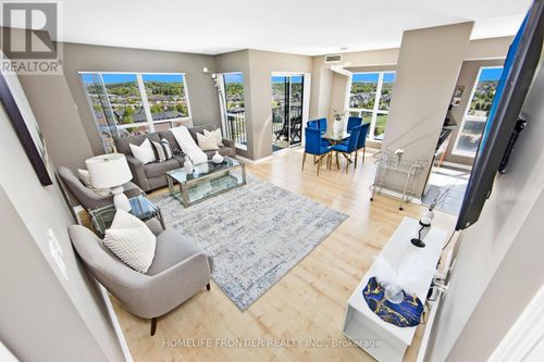 1117-185 Oneida Cres, Richmond Hill, ON, L4B0B1 | Card Image