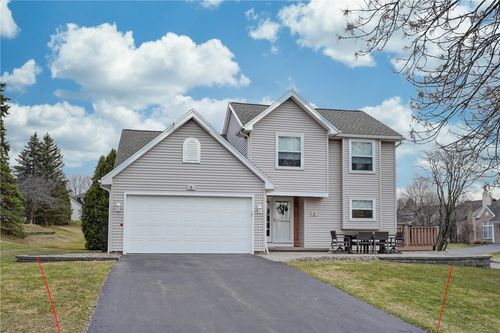 5 Stonebridge Cres, Fairport, NY, 14450-4305 | Card Image