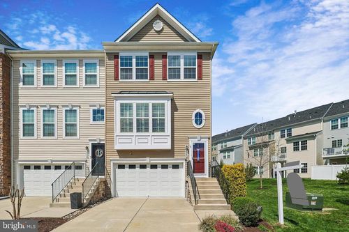 220 Cabernet St, MILLERSVILLE, MD, 21108-1279 | Card Image