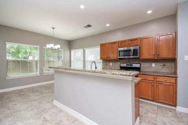 4706 Torrington Ct, House other with 3 bedrooms, 2 bathrooms and 2 parking in Sugar Land TX | Image 12