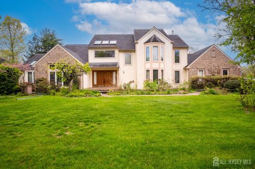 20 Sapphire Dr, West Windsor, NJ, 08550-5225 | Card Image