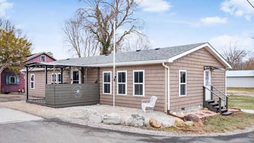 82 Wood Street, Buckeye Lake, OH, 43008 | Card Image