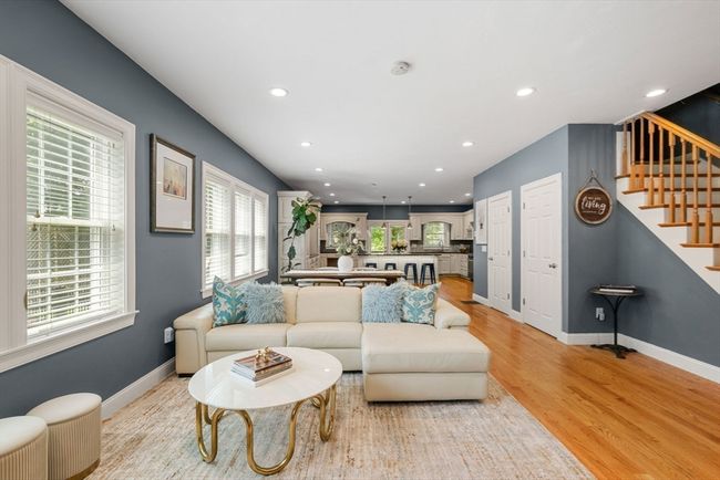 106 Edgemoor Ave, House other with 3 bedrooms, 3 bathrooms and 5 parking in Wellesley MA | Image 5