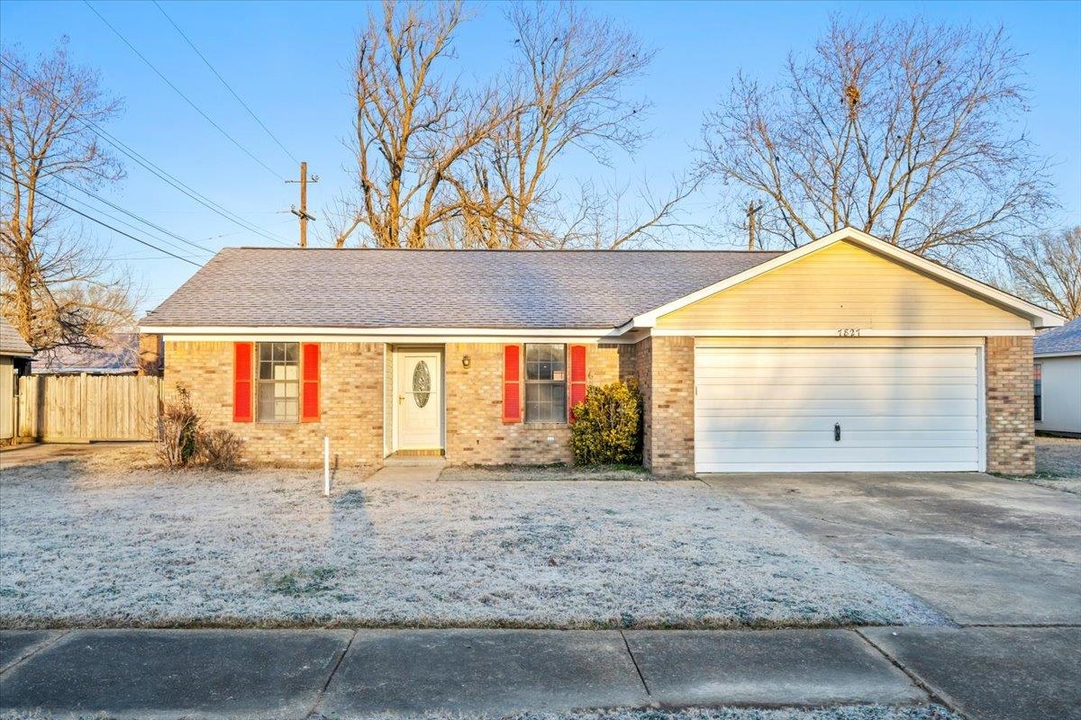 Hickory Meadow Rd, Millington, TN 38053
