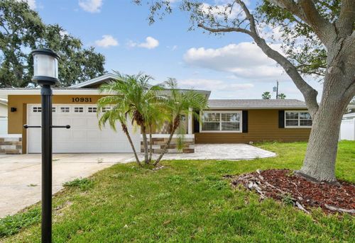 10931 Hammock Drive, LARGO, FL, 33774 | Card Image