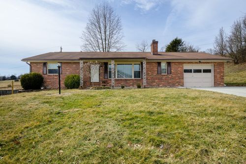 384 Debbie Dr, Gallipolis, OH, 45631 | Card Image