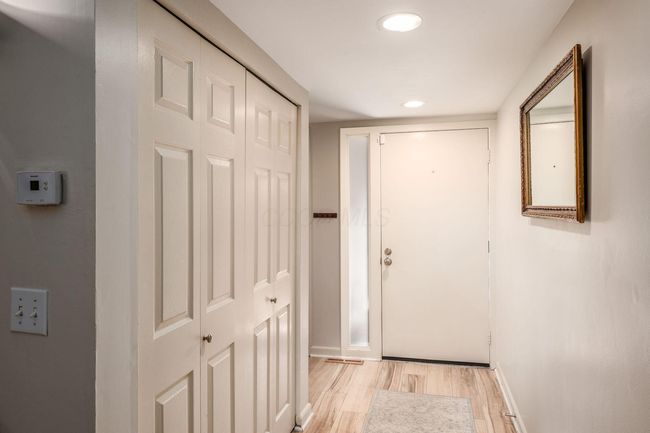 4958 Wintersong Ln, Condo with 2 bedrooms, 3 bathrooms and null parking in Westerville OH | Image 7