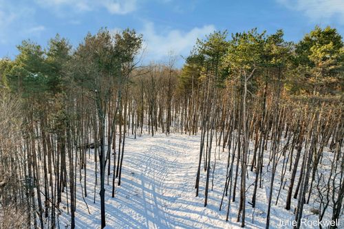 3669 Buttrick Ave Se, Ada, MI, 49301-8373 | Card Image