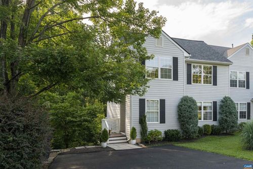 220 Buttercup Ln, CHARLOTTESVILLE, VA, 22902-8243 | Card Image