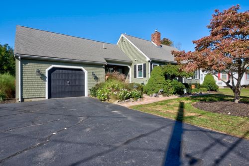 55 Mellen St, Brockton, MA, 02301-1434 | Card Image