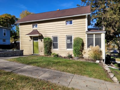 302 Washington Street, House other with 2 bedrooms, 2 bathrooms and 1 parking in West Dundee IL | Image 2