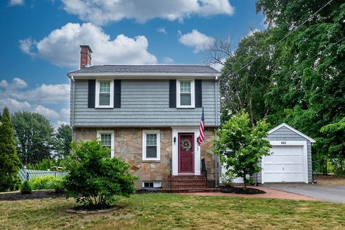 862 Pleasant St, Canton, MA, 02021-3326 | Card Image