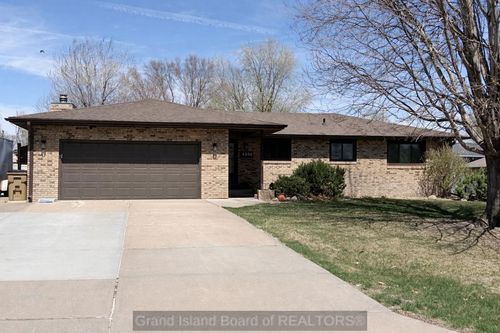 4236 Spur Ln, Grand Island, NE, 68803 | Card Image
