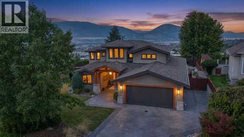 137 Westview Dr, Penticton, BC, V2A7V9 | Card Image