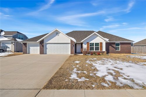 622 Kayla Maria Street, Prairie Grove, AR, 72753 | Card Image