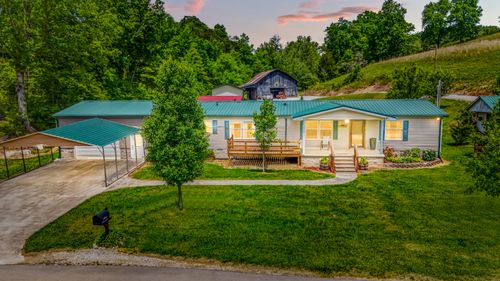 404 Lower Nickell Br, Hazel Green, KY, 41332-8984 | Card Image