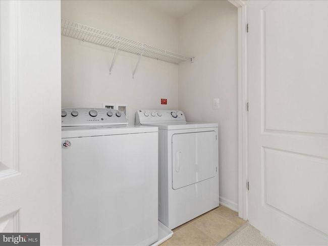 42241 Violet Mist Ter, Townhouse with 4 bedrooms, 4 bathrooms and null parking in BRAMBLETON VA | Image 20
