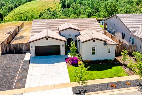 4635 Pleasant Hills Dr, Anderson, CA, 96007-5005 | Card Image