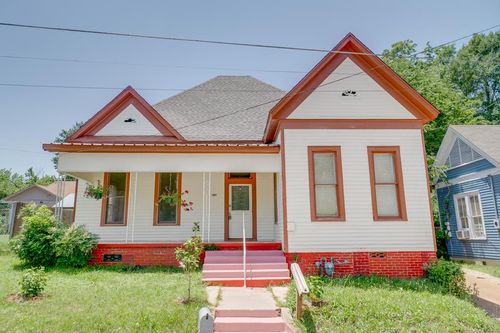 707 N John St, Palestine, TX, 75801-2311 | Card Image