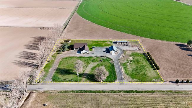 1852 E 4400 N, House other with 3 bedrooms, 3 bathrooms and 3 parking in Buhl ID | Image 4