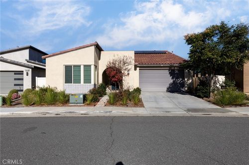 1628 Park Run Ln, Beaumont, CA, 92223-3490 | Card Image