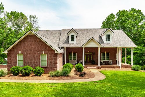 311 Pond Dr, Gallatin, TN, 37066-7954 | Card Image