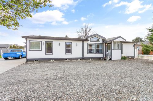 5589 Bay Ridge Dr, Blaine, WA, 98230-9313 | Card Image