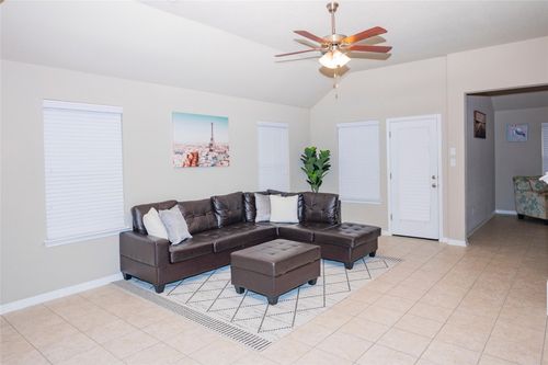 20916 Carries Ranch Rd, Pflugerville, TX, 78660-6860 | Card Image