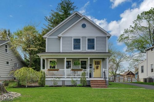 369 Chestnut St, Stirling, NJ, 07980-1101 | Card Image