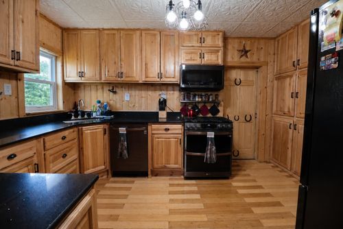 106 Birch St, Mountain View, WY, 82939 | Card Image