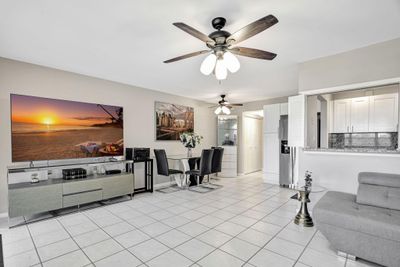 287 Farnham L, Condo with 1 bedrooms, 1 bathrooms and null parking in Deerfield Beach FL | Image 1