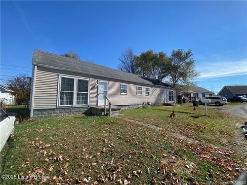 111 Kenwood Ave, Charlestown, IN, 47111-1924 | Card Image