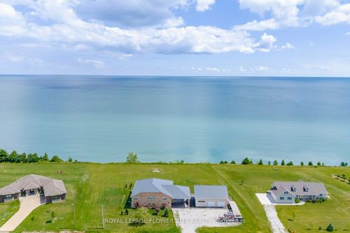 4750 Talbot Trail, Merlin, ON, N0P1W0 | Card Image