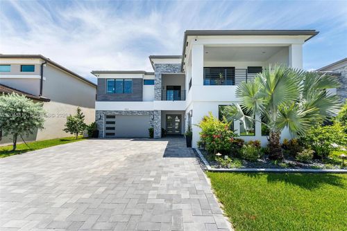 8524 Shoreacres St, Boca Raton, FL, 33434-5866 | Card Image