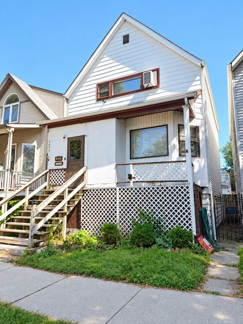 3635 N Ravenswood Ave, Chicago, IL, 60613-3510 | Card Image