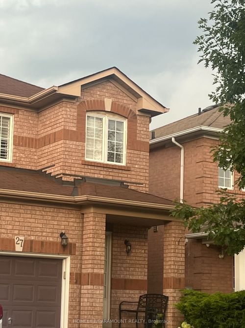 27 Lonestar Cres, Brampton, ON, L7A2H9 | Card Image