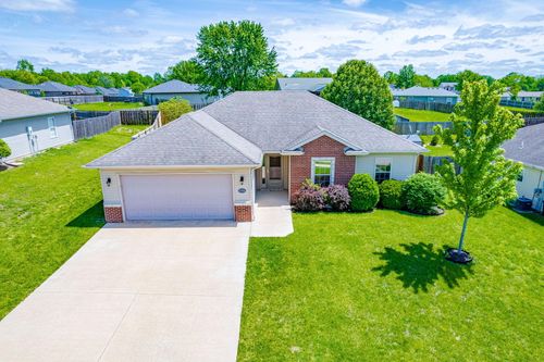 5306 Silver Mill Dr, COLUMBIA, MO, 65202-6593 | Card Image