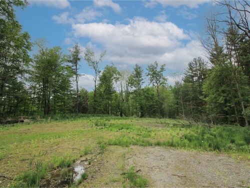 88 Susie Wilson Rd, Essex, VT, 05452-2808 | Card Image