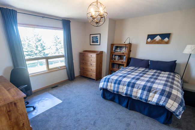 249 Fairway Drive, Home with 4 bedrooms, 3 bathrooms and 5 parking in Coaldale AB | Image 20