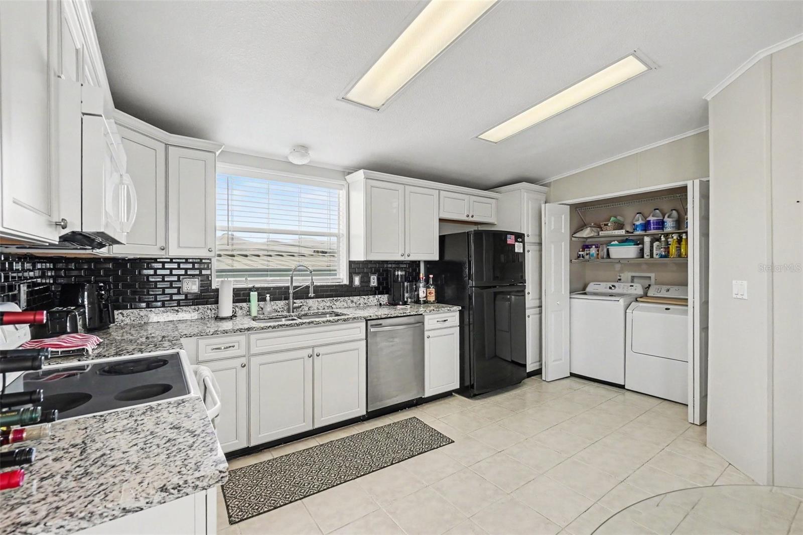 Residential in PALMETTO 3