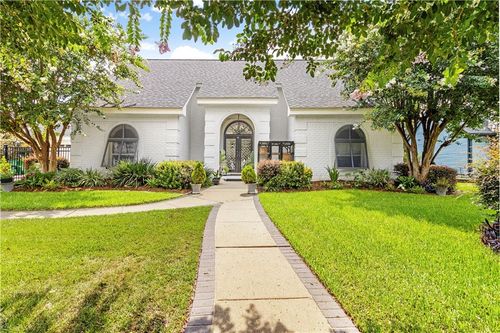 3600 Lake Catherine Dr, Harvey, LA, 70058-5507 | Card Image