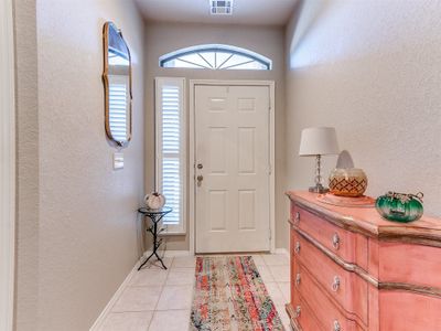 Tiled entrance foyer featuring plenty of natural light | Image 2