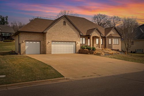 3315 Augusta Lane, Onalaska, WI, 54650 | Card Image