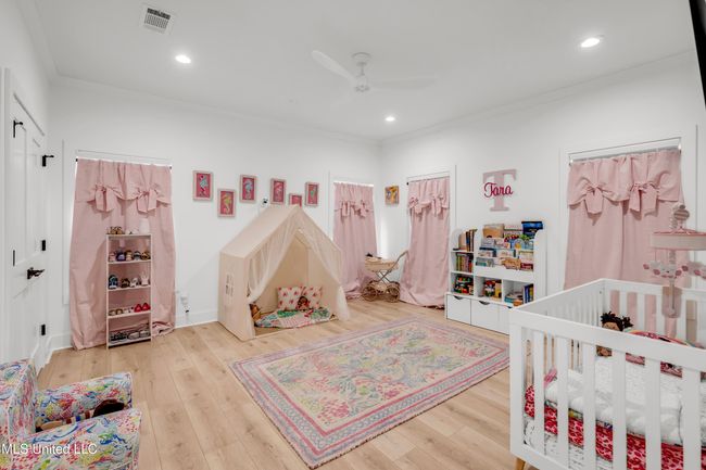 240EBeachBlvd-92 | Image 37