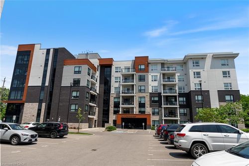 202-340 Plains Rd E, Burlington, ON, L7T0C2 | Card Image