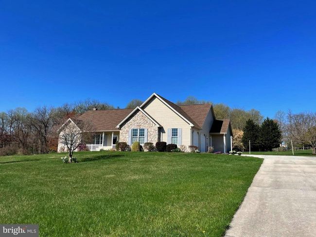 3 Brandon Ln, House other with 4 bedrooms, 4 bathrooms and null parking in Dillsburg PA | Image 66