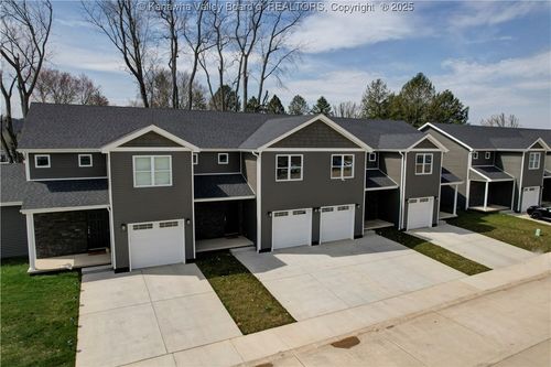 39 Jordan Dr, Winfield, WV, 25213-7140 | Card Image