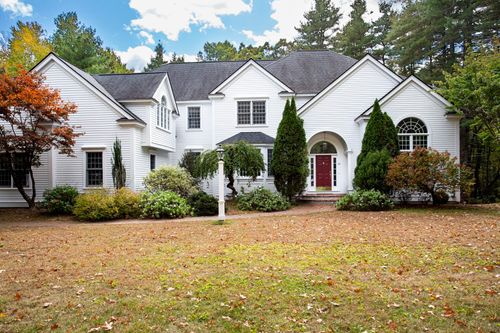 28 Meachen Ln, Sudbury, MA, 01776-1381 | Card Image