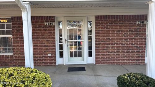 7619 Stovall Pl, Louisville, KY, 40228 | Card Image