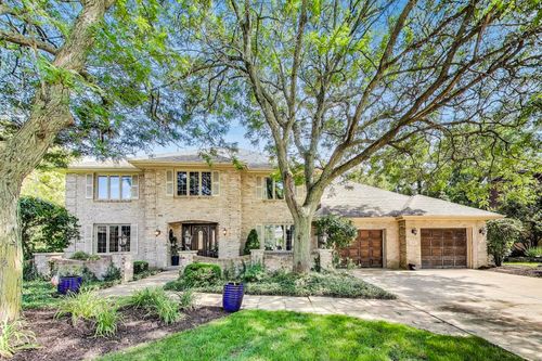 421 Creekside Ct, Willowbrook, IL, 60527-5492 | Card Image